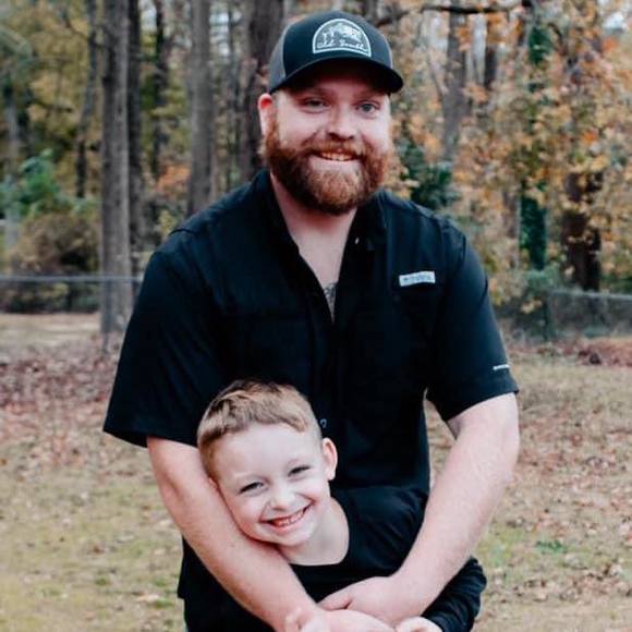 Profile Picture of Chris Wiginton (@cgw071991) on Poshmark