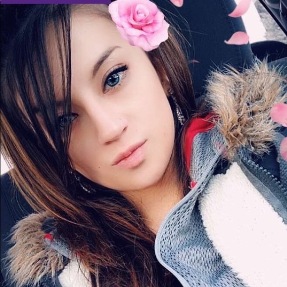 Profile Picture of Brianna Tobias (@lilboobri) on Poshmark