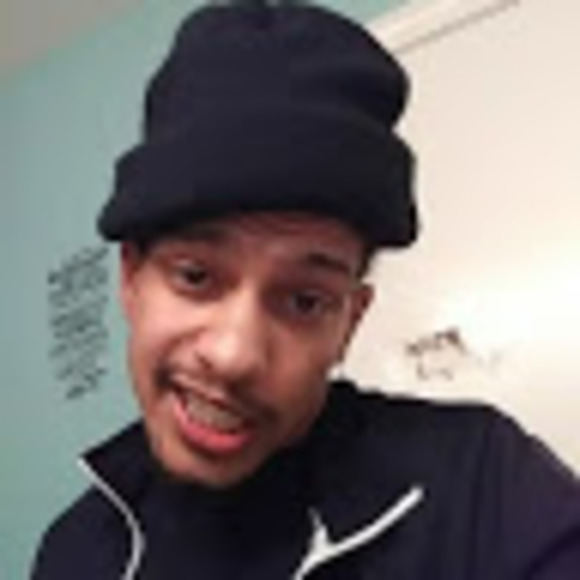 Profile Picture of James Malson (@jamesmalson223) on Poshmark