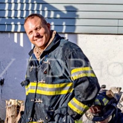 Profile Picture of Steve Volk (@sklov27) on Twitter