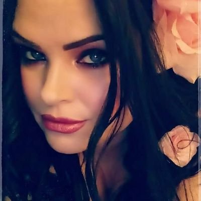 Profile Picture of Jenna Green (@JennaAKACrash) on Twitter