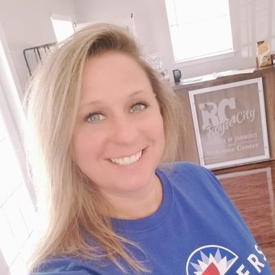 Profile Picture of Ashlee Lemmon (@ashleerburke) on Twitter
