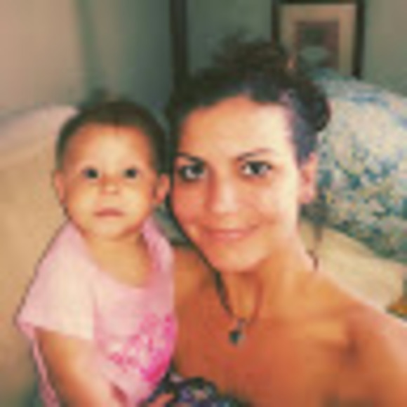 Profile Picture of Kati Corning (@katicorning) on Poshmark