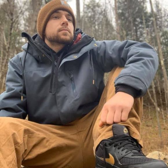 Profile Picture of David Stearns (@stearns729) on Poshmark