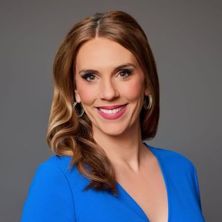 Profile Picture of Cassandra Webb (@cassandrawebbtv) on Instagram
