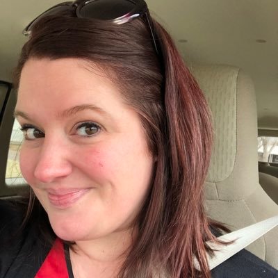 Profile Photo of Lisa Howell (@lrhowell315) on Twitter