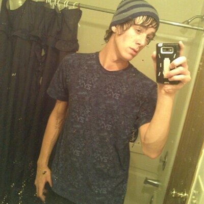 Profile Picture of Joseph Hornback (@deathawaits722) on Twitter