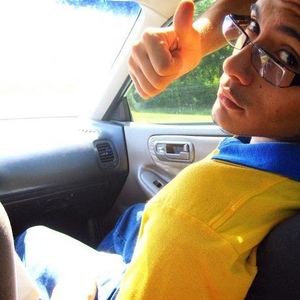 Profile Picture of Leoni Alzamora (@chuloparalavida) on Myspace