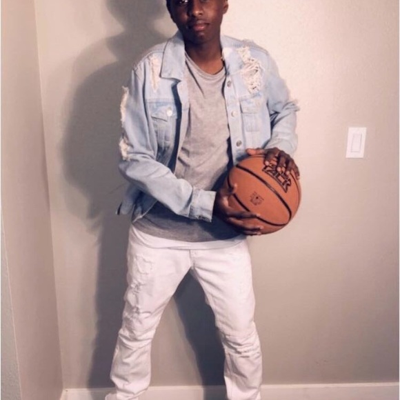 Profile Picture of Daedae Ngugi (@daedae_ngugi) on Poshmark