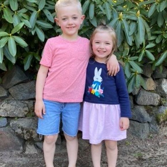 Profile Picture of Jillian Carlile (@jillbean3000) on Poshmark