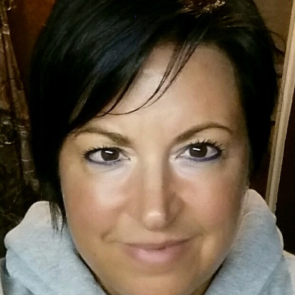 Profile Picture of Chris Debruin (@cdebruin912) on Poshmark