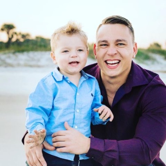 Profile Picture of Erik Hansen (@erikhansen291) on Poshmark