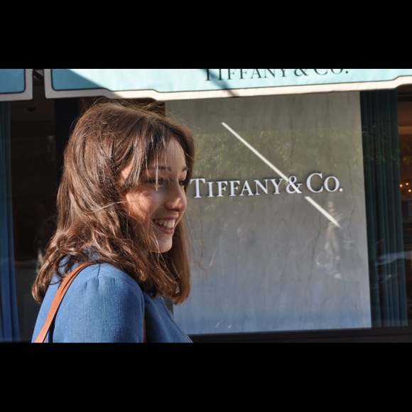 Profile Picture of Elena Carrozzo (@elecarrozzo) on Poshmark