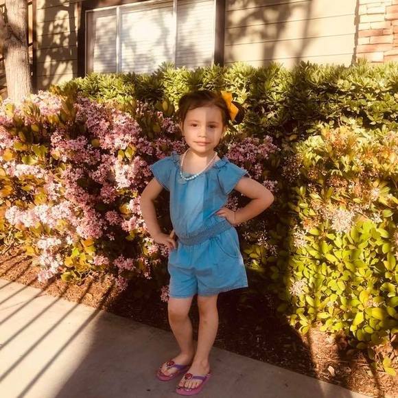 Profile Picture of Trona Tiner (@tmtiner) on Poshmark