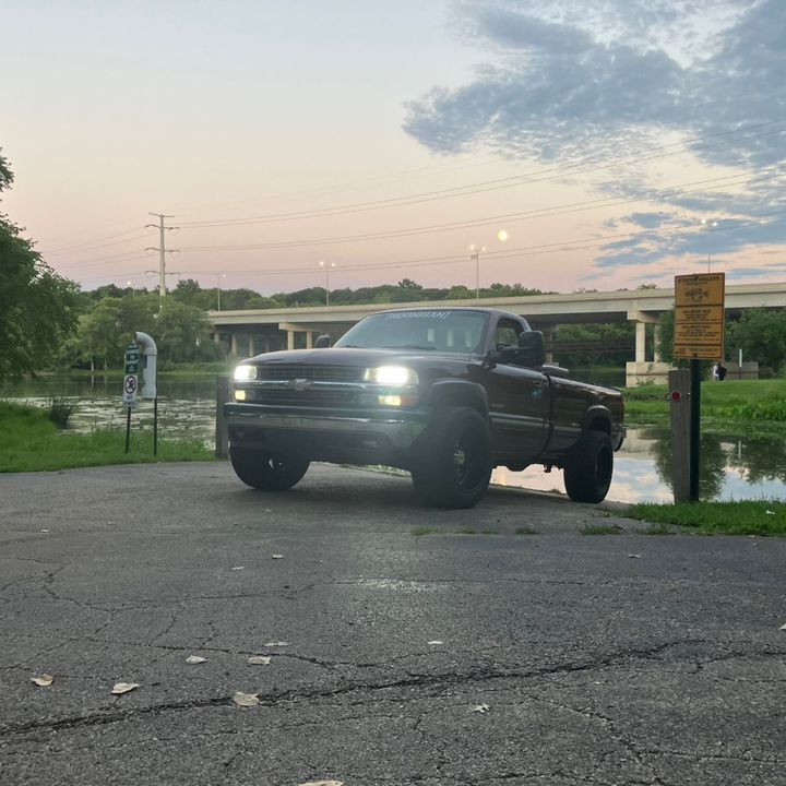 Profile Picture of Locally hated (@brycesimon3) on Tiktok