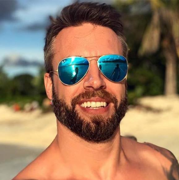 Profile Picture of Marc Crumpton (@crumpy1) on Poshmark