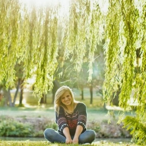 Profile Picture of Cat Bridegam (@cat_bridegam) on Poshmark