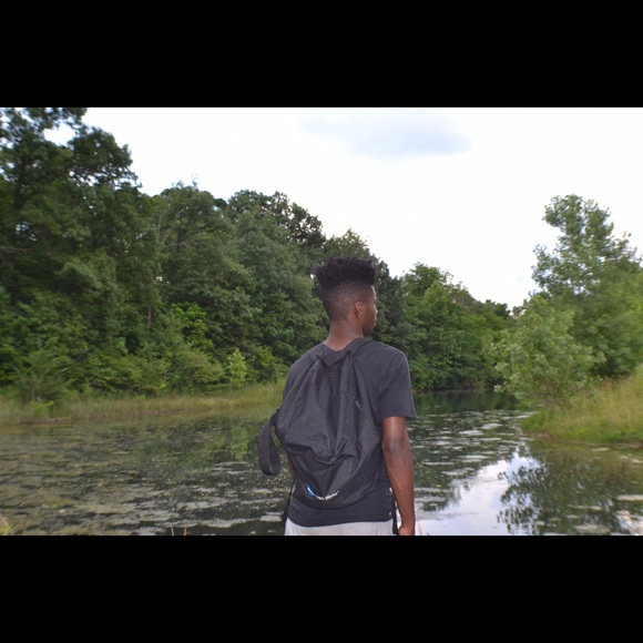 Profile Picture of James Dix (@que2x) on Poshmark