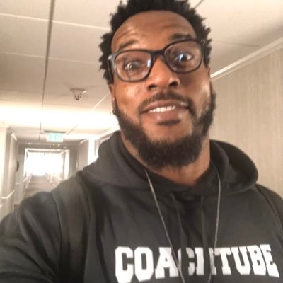 Profile Picture of Patrick Willis (@PatrickWillis52) on Twitter