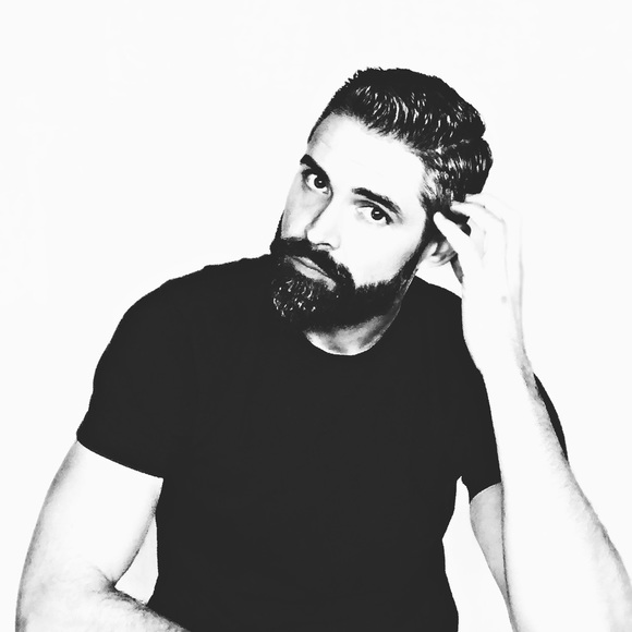 Profile Picture of Jason Bremer (@jasoncsells) on Poshmark