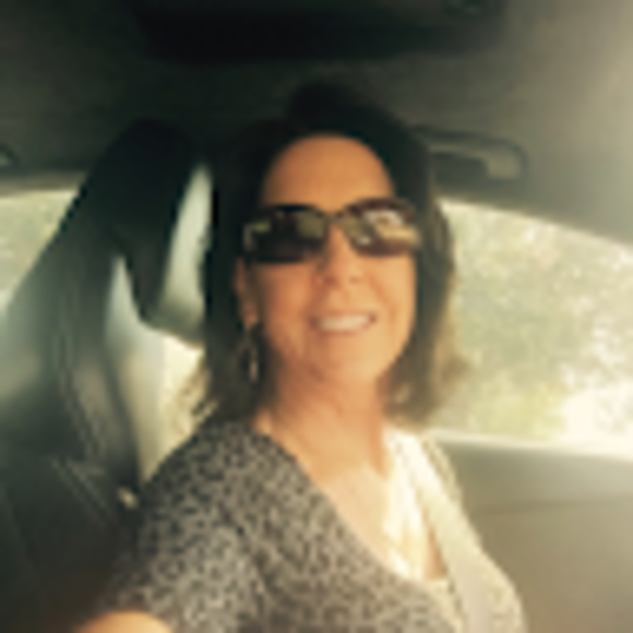 Profile Photo of Nancy Lindquist (@nancylindqui145) on Poshmark