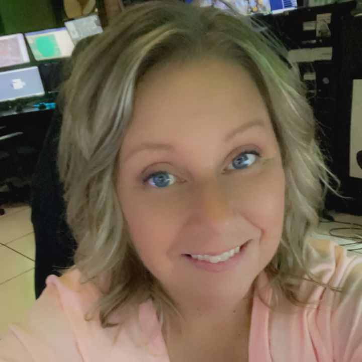 Profile Picture of Mindy Stephenson (@mls_911) on Tiktok