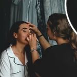 Profile Picture of 𝐇𝐎𝐋𝐋𝐈𝐄 𝐃𝐀𝐑𝐋𝐈𝐍𝐆𝐓𝐎𝐍 (@holdarlington.mua) on Instagram