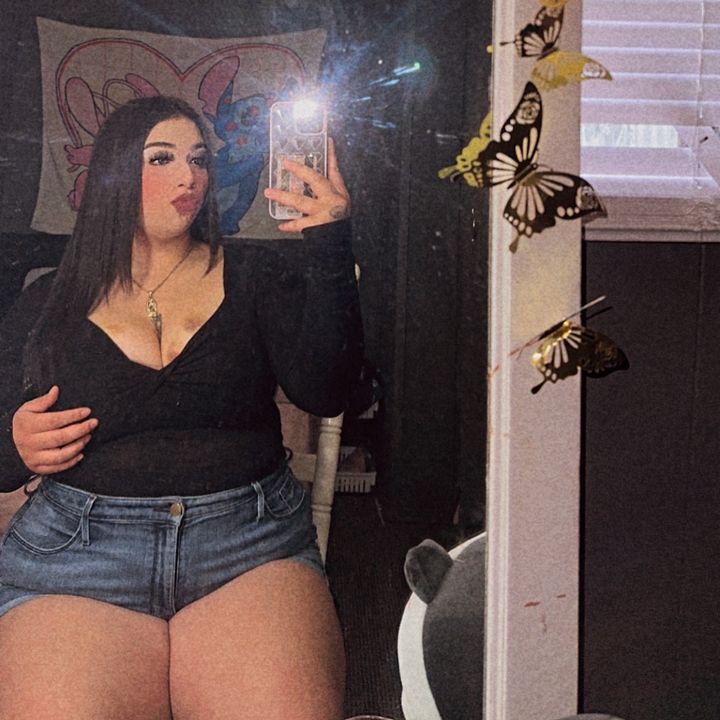 Profile Picture of Crystal (@crystalvalderrama) on Tiktok