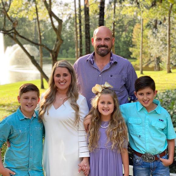 Profile Picture of Justin Rutherford (@blacktundra55) on Poshmark