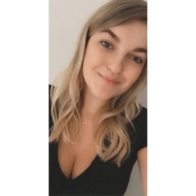 Profile Picture of Lynsey Irving (@LynseyClaire_) on Twitter