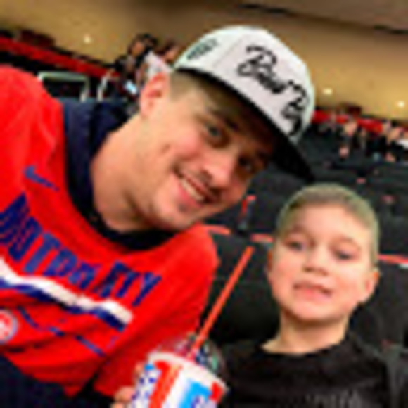 Zachary Horne - Poshmark Profile Picture of Zachary Horne (@zachwhereyou) on Poshmark