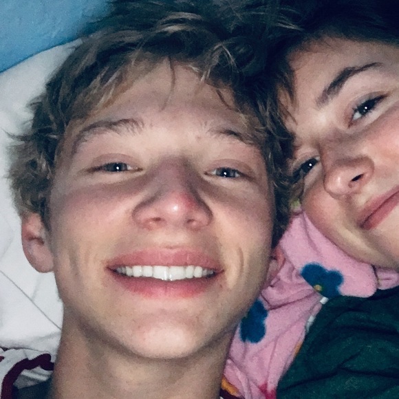 Profile Picture of Gabriel Noel (@noelga1723) on Poshmark