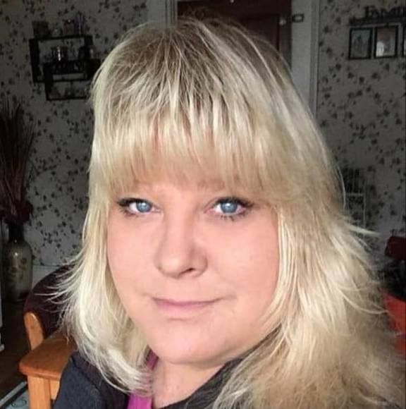 Profile Picture of Salene Martinsen (@xtava36) on Poshmark