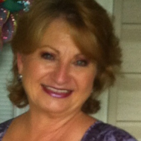 Profile Picture of Kathy Jordan (@kikat73) on Poshmark