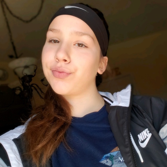 Profile Picture of Grace Riggs (@g_race1011) on Poshmark