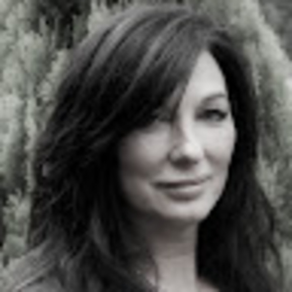 Profile Picture of Kimberley Grizzell (@kimberleysells) on Poshmark