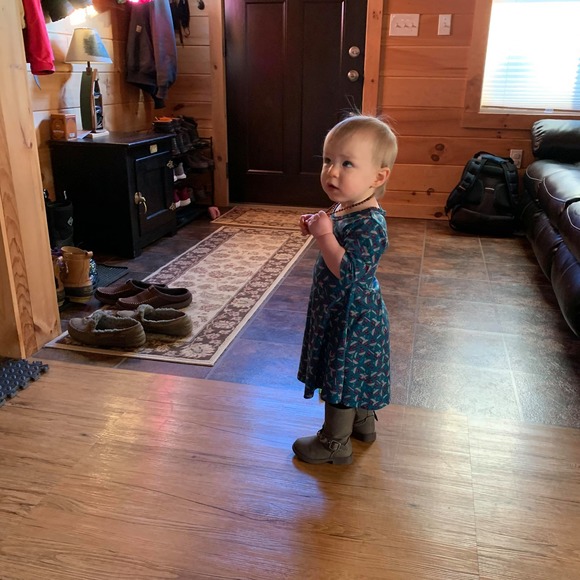 Profile Picture of Nichole Mucciarone (@nmucciarone) on Poshmark