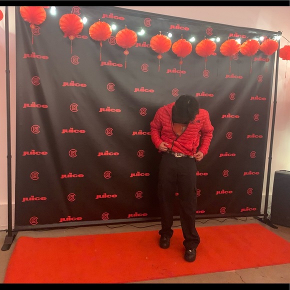 Profile Picture of Alberto Chavez (@bertptsd) on Poshmark