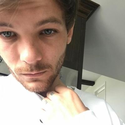 Profile Picture of Louis Star (@zouirniaII) on Twitter
