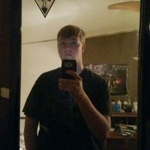 Profile Picture of Garret Bacon (@GoldenSoul17) on Twitter