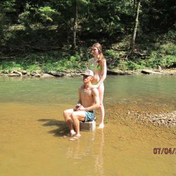 Profile Picture of Chris Cardwell (@chriscardwell12) on Poshmark