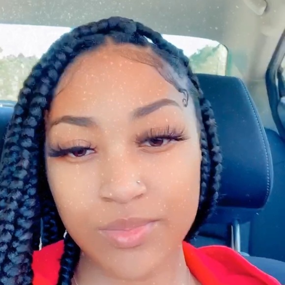 Profile Picture of Jaylin Davis (@xojaylinn) on Poshmark