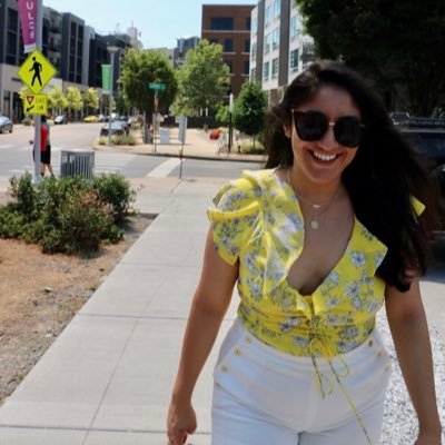 Profile Picture of Lizeth Álvarez (@yourstrulylizzz) on Twitter