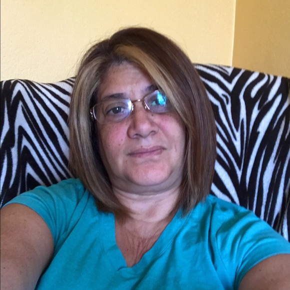 Profile Picture of Magdala Bedrin (@mbedrin) on Poshmark