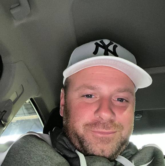 Profile Picture of Jason Strofe (@vincenzo2701) on Poshmark