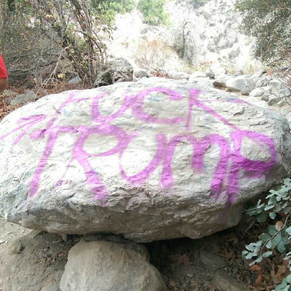 Profile Picture of Jon Saenz (@jonjon1738) on Poshmark