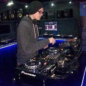 Profile Picture of Travis Snelling (Dj Travbod) (@WeezleD) on Youtube