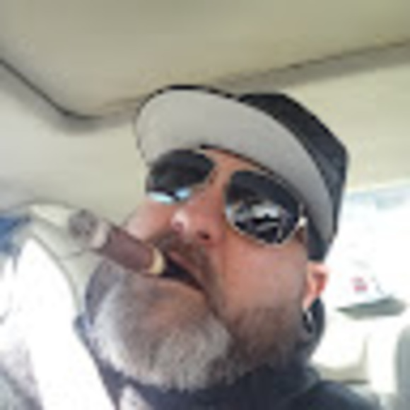 Profile Picture of Chuck Stewart (@stwertchuck) on Poshmark