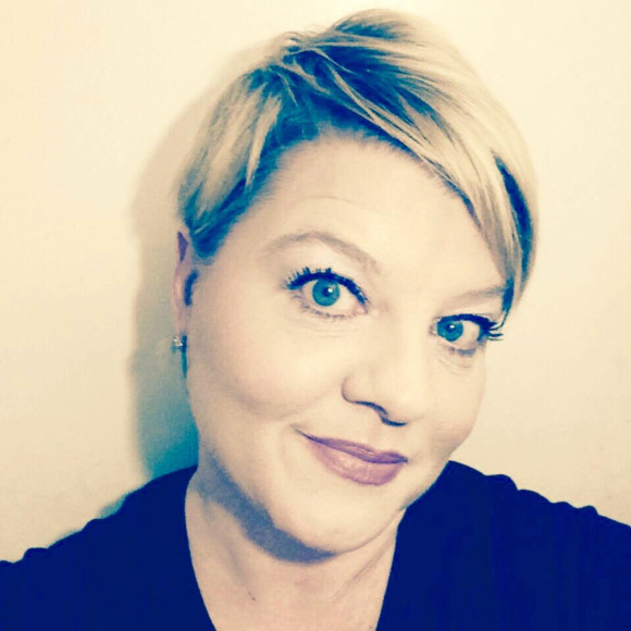 Judith Schoenfeldt - Poshmark Profile Picture of Judith Schoenfeldt (@boujeejuju) on Poshmark