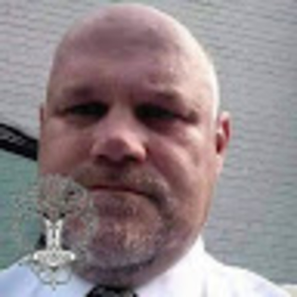 Profile Picture of Michael Hobbs (@michaelhobbs147) on Poshmark